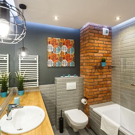 Apartament Em Klimatyzacja&Parking Rzeszów Extérieur photo