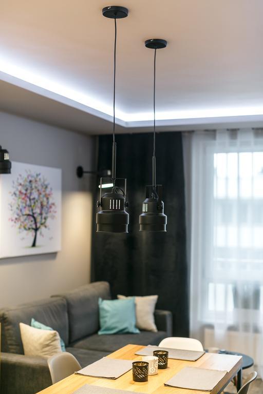 Apartament Em Klimatyzacja&Parking Rzeszów Extérieur photo