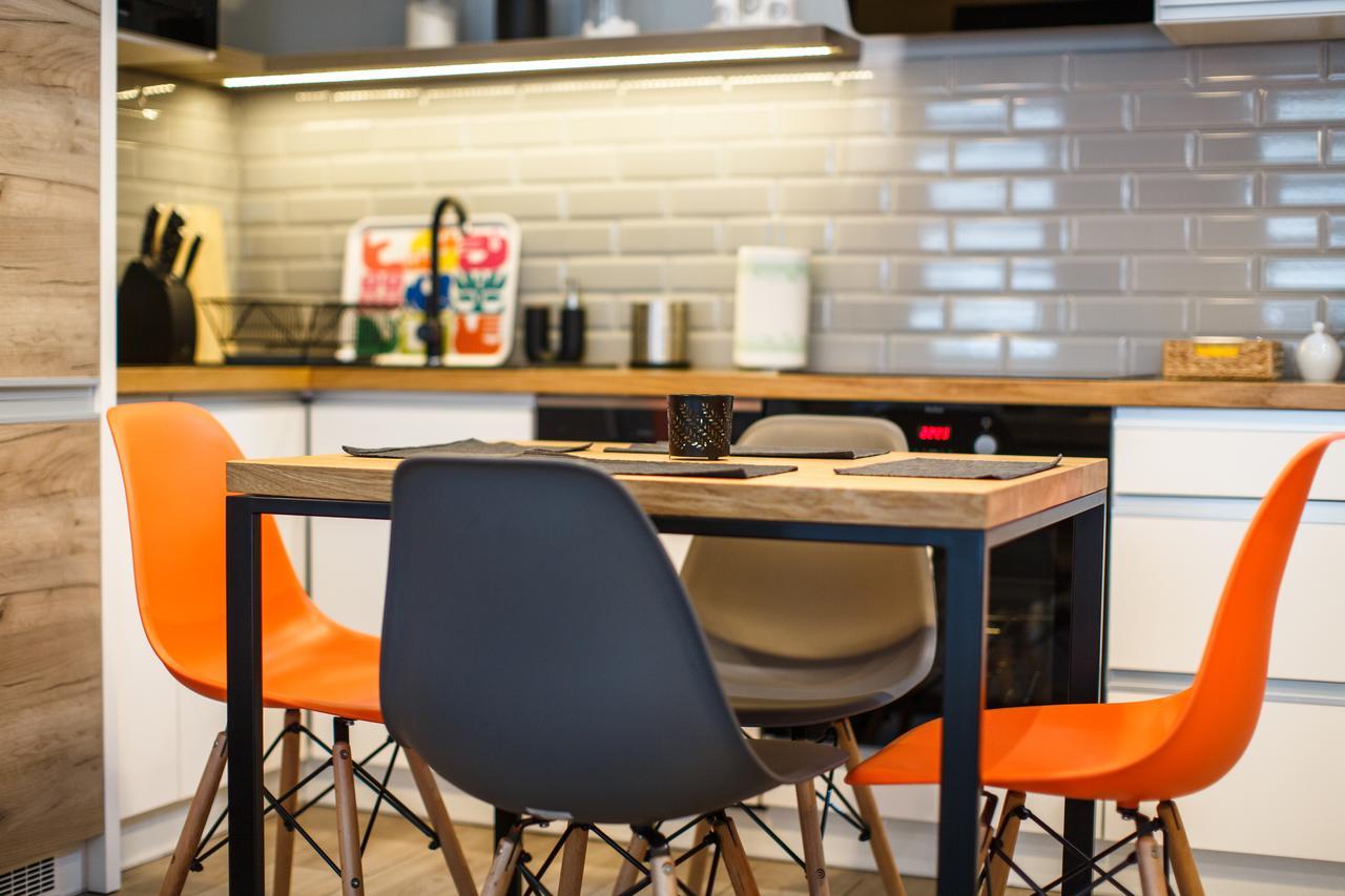 Apartament Em Klimatyzacja&Parking Rzeszów Extérieur photo