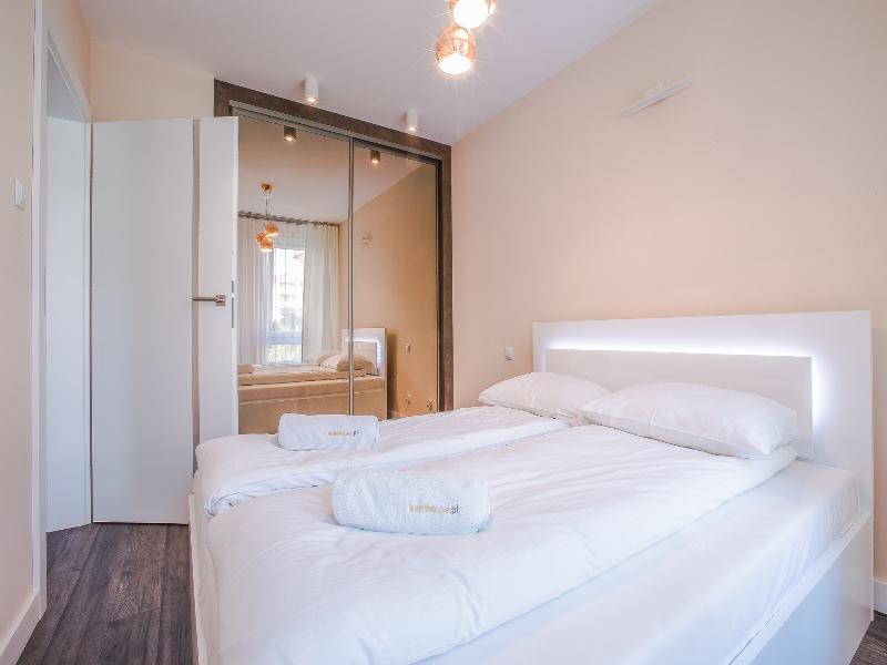 Apartament Em Klimatyzacja&Parking Rzeszów Extérieur photo